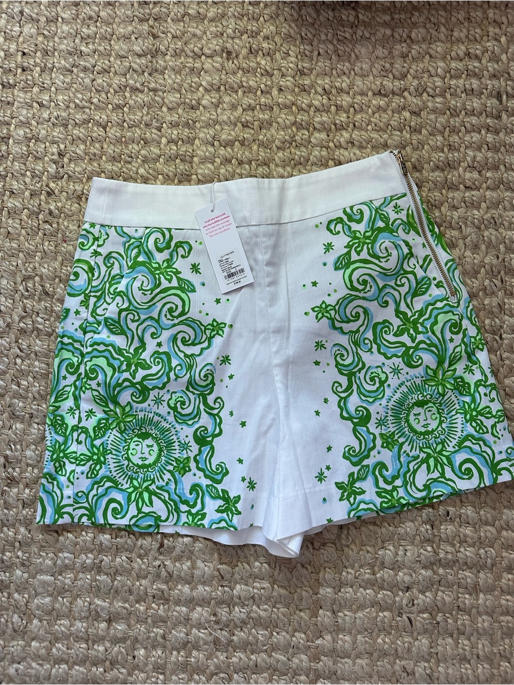 Lilly Pulitzer shorts. Size 2. NWT